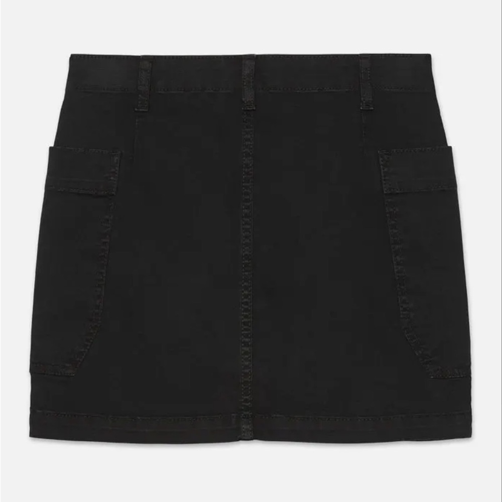 Cargo Mini
in Black